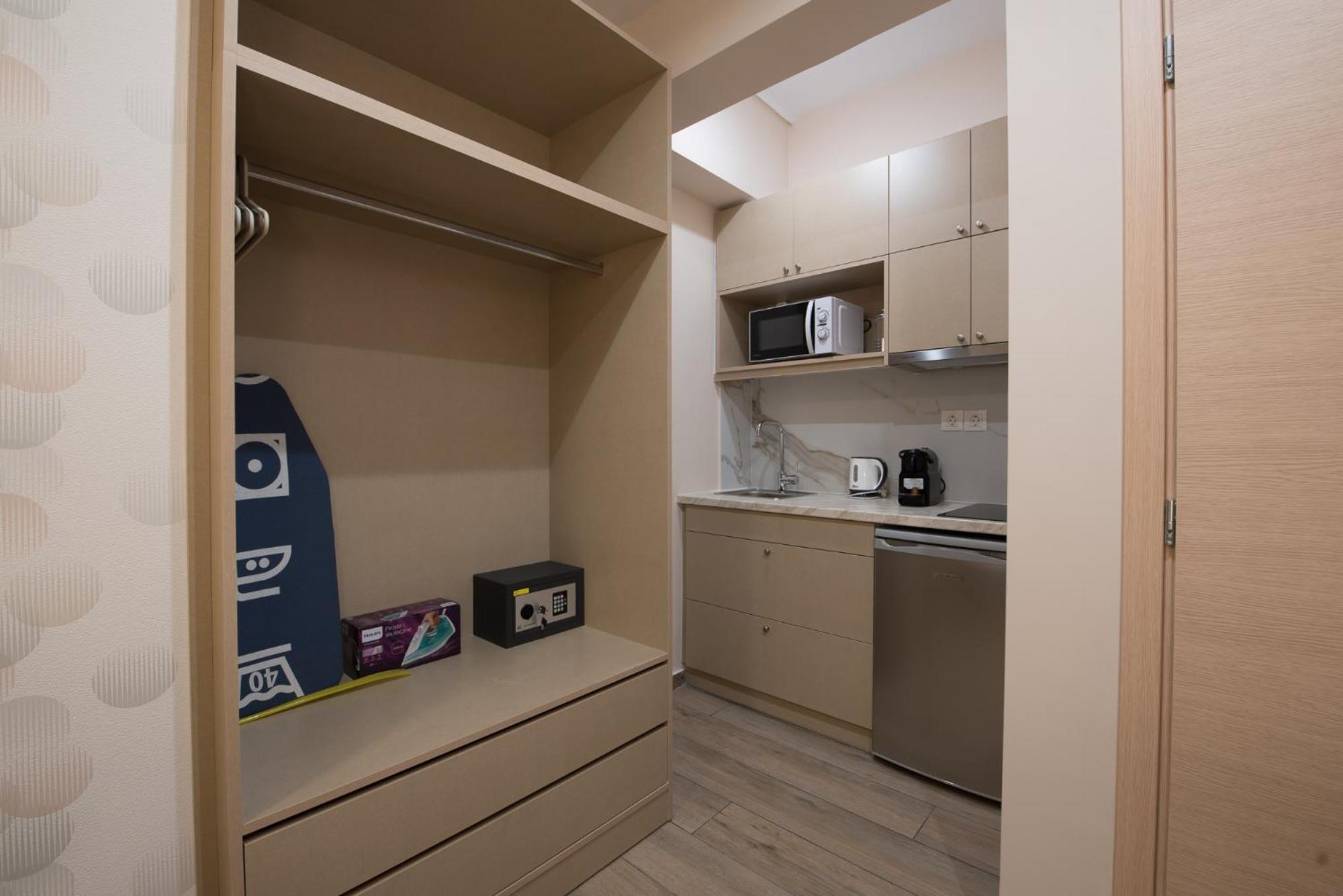 Rob Venture Suites At The Central Of Athens City Extérieur photo